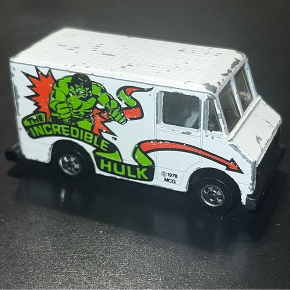Vintage 1976 Hot Wheels Mattel The Incredible Hulk White Van - Picture 1 of 5